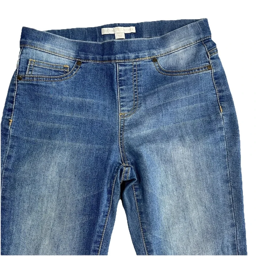 Boston Proper Skinny Straight Leg Stretch Women's 2 Jeans Light Washed Denim